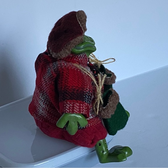 Russ Berrie Frog YUKON Resin Bean Bag Christmas Kathleen Kelly Critter Factory - Picture 10 of 16